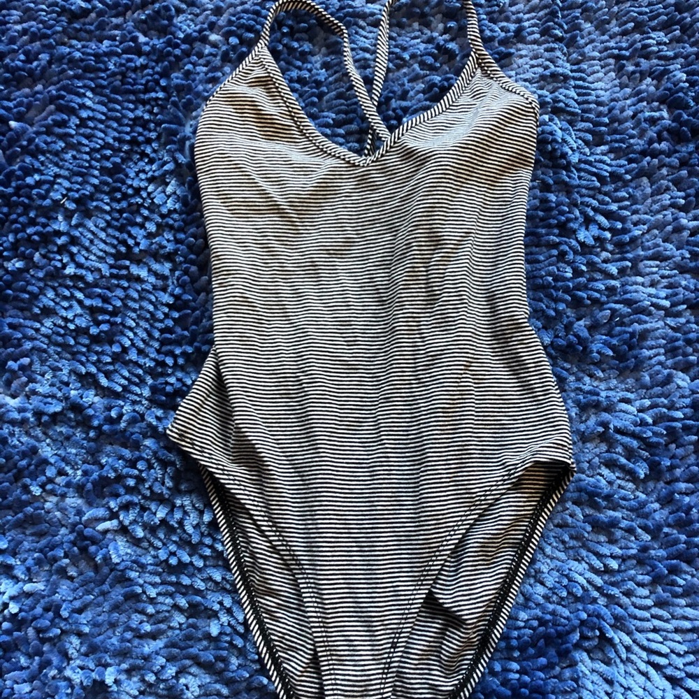 Striped cross back body suit MEDIUM